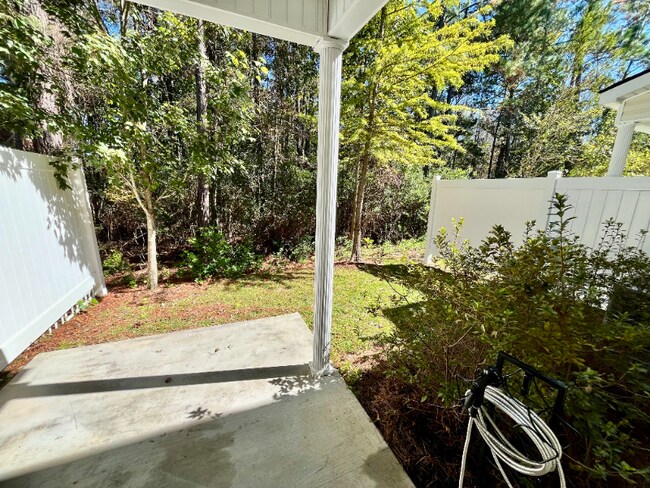 Building Photo - 331 Sonoma Dr