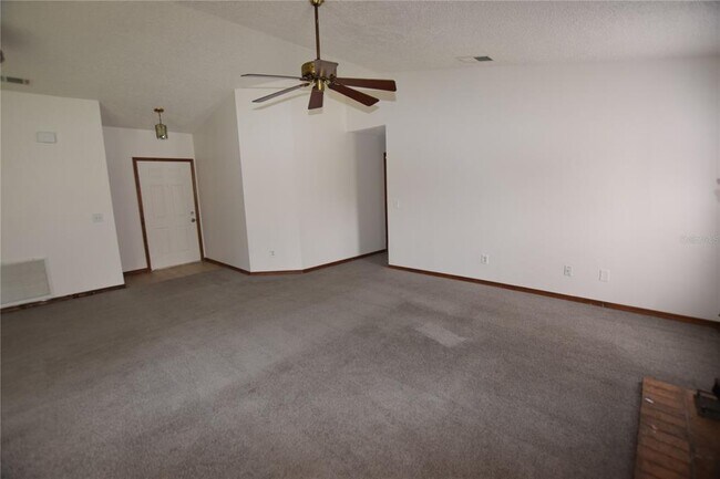 Building Photo - 2585 Derby Dr