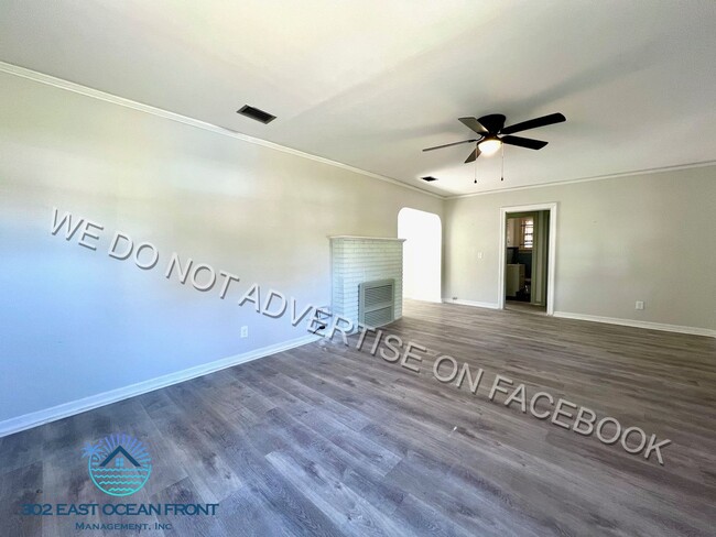 Building Photo - Lovely 2 bedroom / 1 bathroom home now ava...