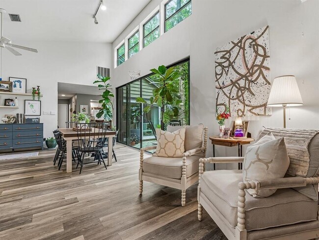 Building Photo - 3335 Micanopy Trail