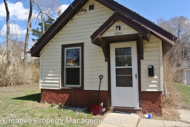 Building Photo - Studio, 1 bath House - 1016 1st St NW