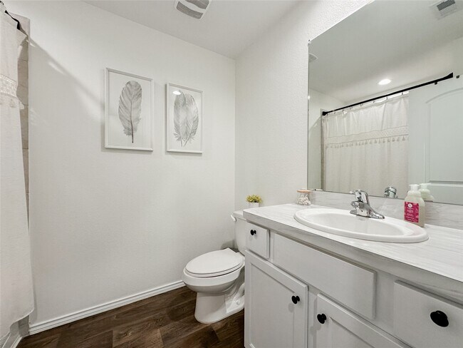 Building Photo - 21527 Violet Rdg Rd