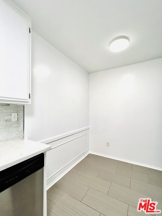 Building Photo - 1833 Normandie Ave