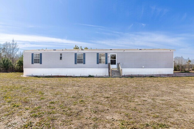 Building Photo - 2382 Bass Dr