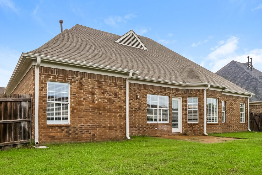 Building Photo - 1741 Englehart St