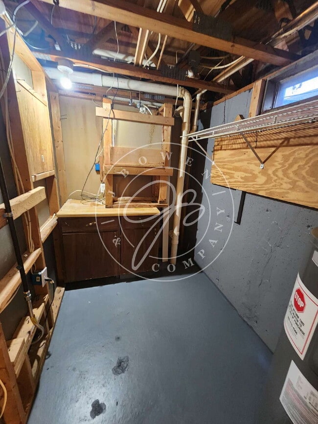 Building Photo - MUST SEE! Updated 3-Bedroom Home with Finished Basement & Large Fenced Yard