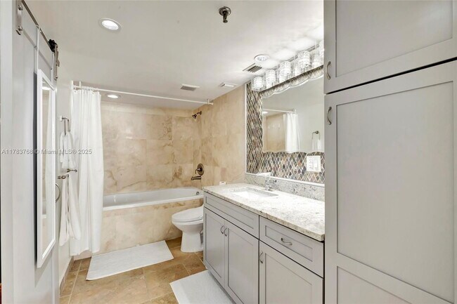 Building Photo - 2401 Collins Ave