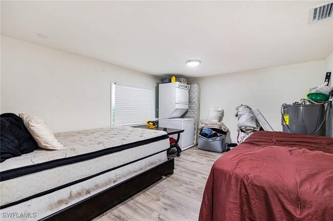 Building Photo - 2012 Wright St