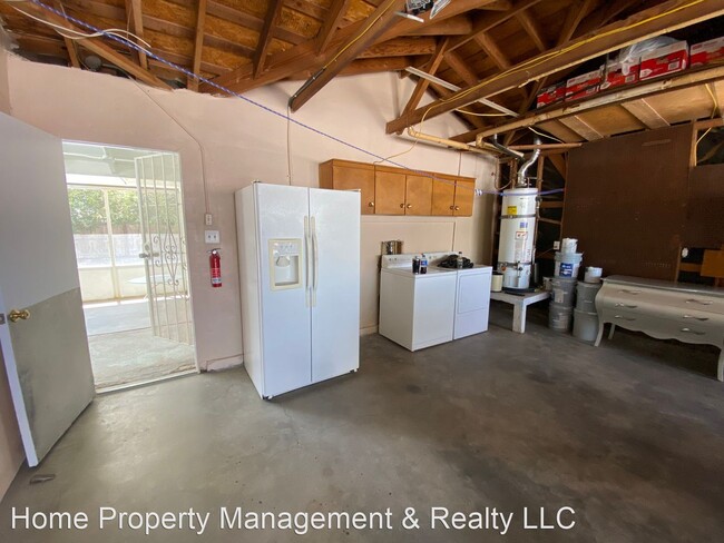 Building Photo - 3 br, 2 bath House - 3701 Apache Ln