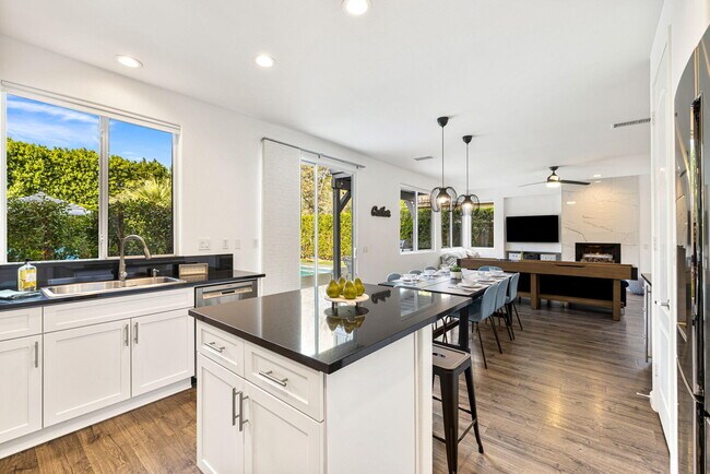 Building Photo - 48701 Anastacia Ct