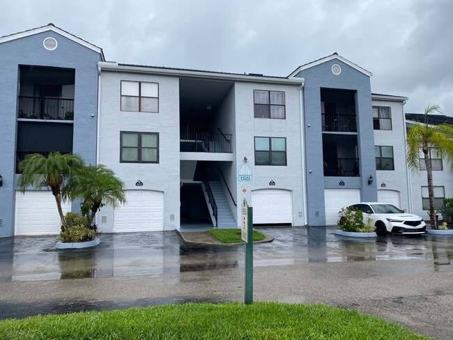 Building Photo - 13525 Eagle Ridge Dr