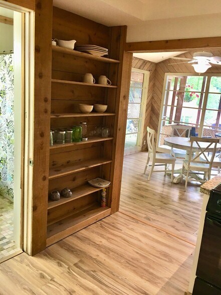 Building Photo - 16142 Spring Branch Trail