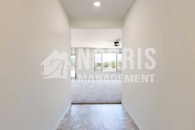 Building Photo - Beautiful Brand New Home with a View