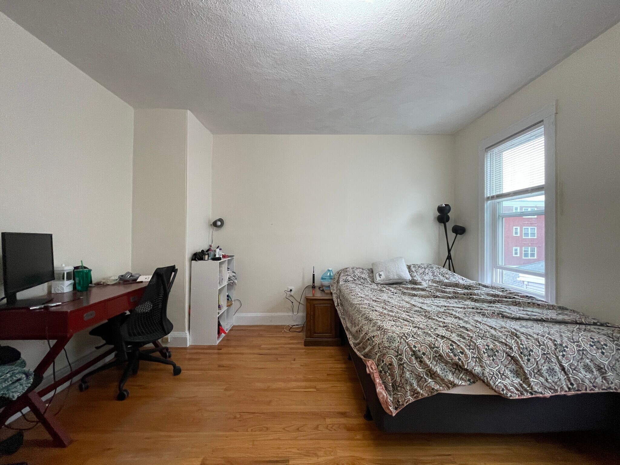 Building Photo - 67 Fairbanks St