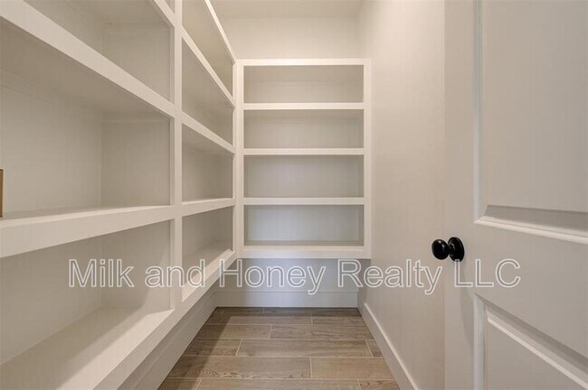 Building Photo - 9305 NW 146th St