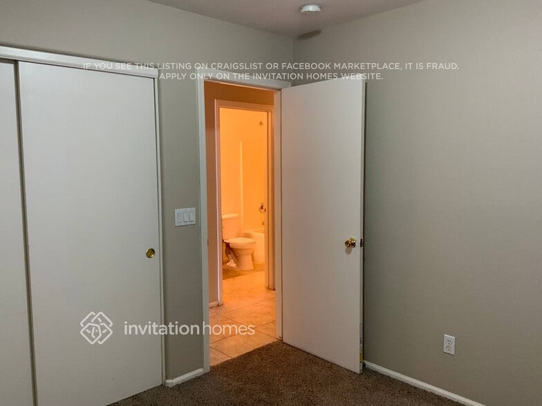 Building Photo - 40071 N Cassara Dr