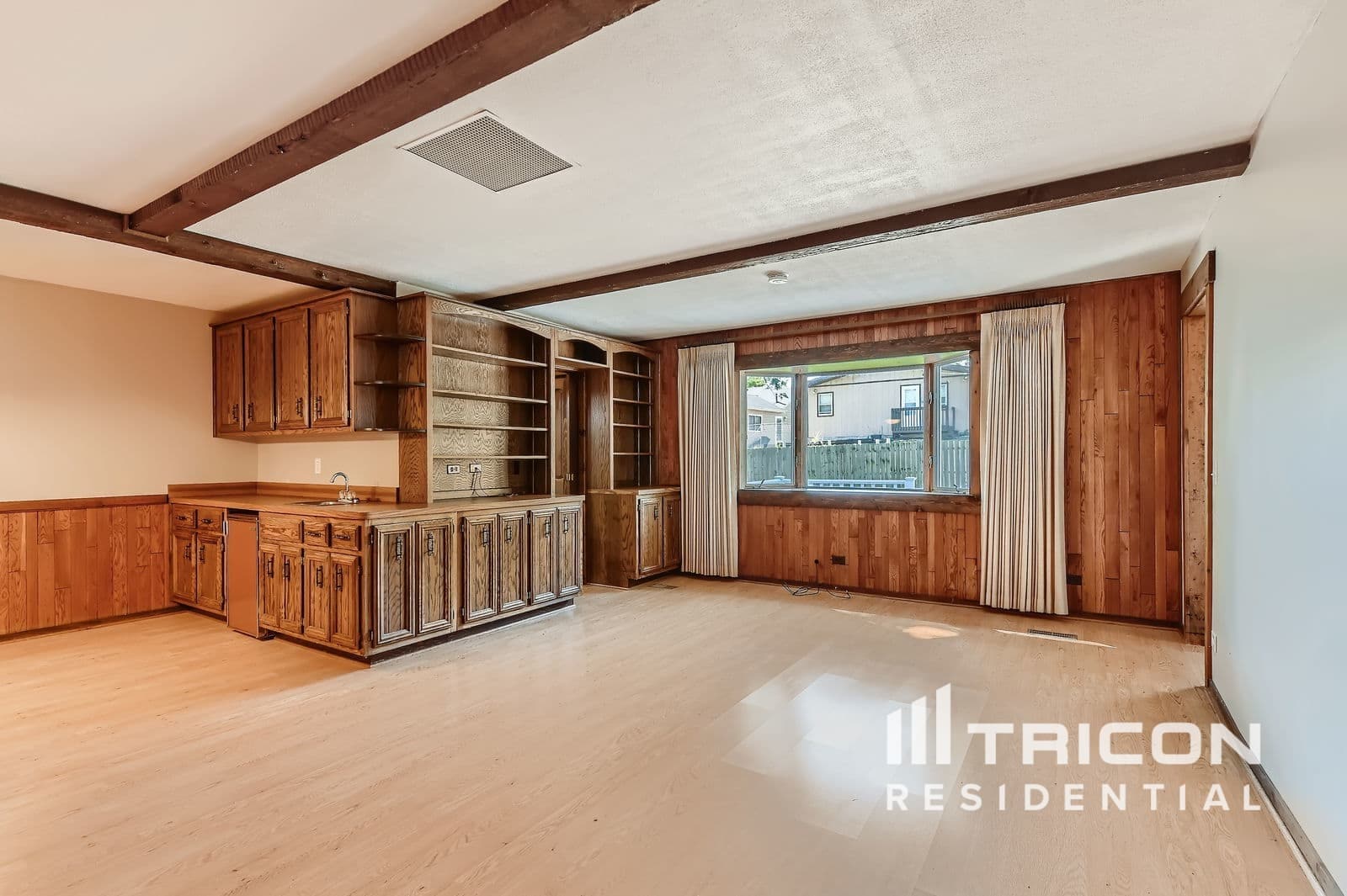 Building Photo - 15028 Holiday Ct