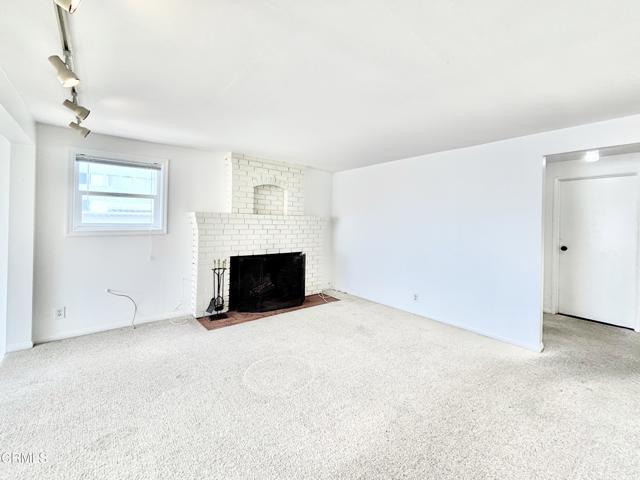 Building Photo - 4029 Ocean Dr
