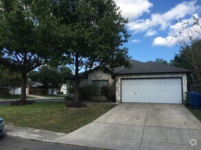 Building Photo - GREAT LOCATION CLOSE TO UTSA