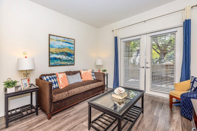 Building Photo - Laurel Canyon Apartment Homes