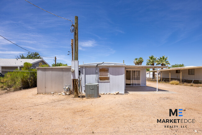 Building Photo - House at Ellsworth/Broadway! JOIN THE WAIT...