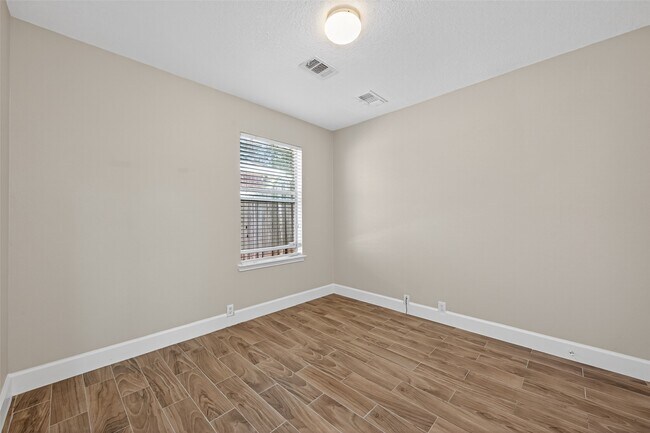 Building Photo - 21215 Barker Canyon Ln