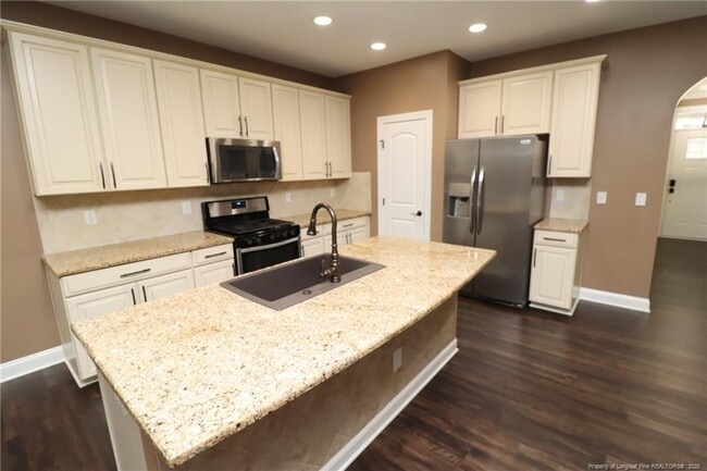 Building Photo - 1585 Tice Hurst Ln