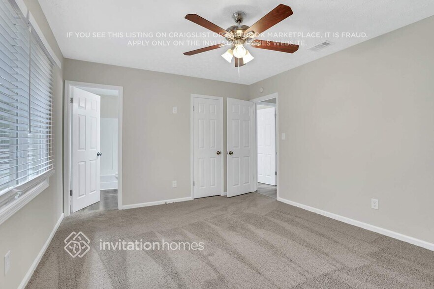 Building Photo - 565 Lakeridge Cir SE