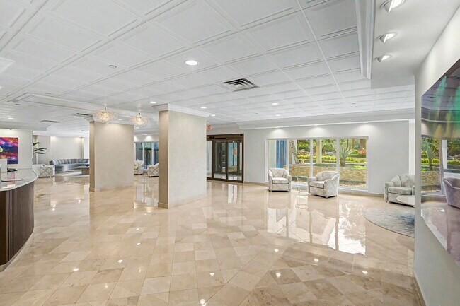 Building Photo - 4301 N Ocean Blvd