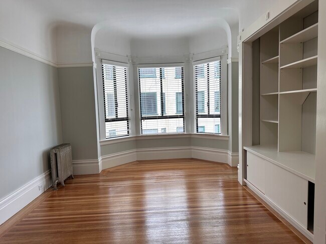 Building Photo - 1175 Clay St