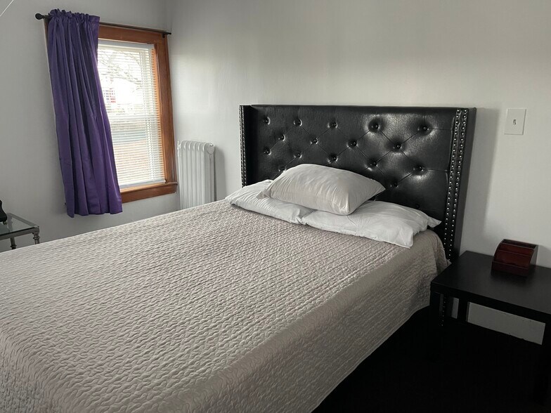 Building Photo - 3 Chamblet St