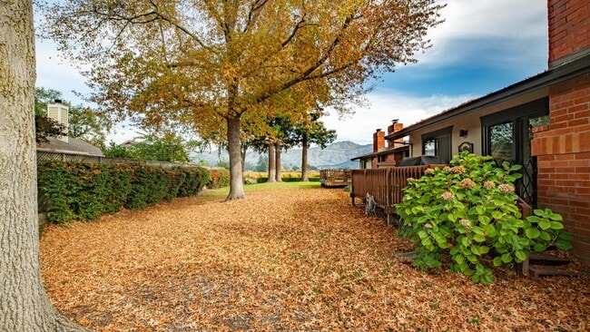 Building Photo - 156 Vineyard Cir