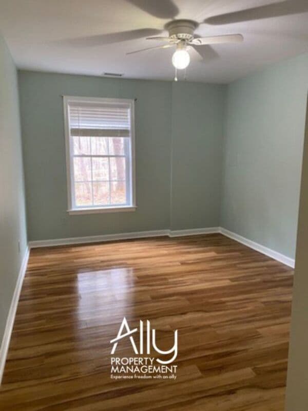 Building Photo - 35 Hardwood Rd