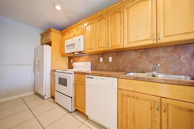 Building Photo - 10450 SW 172nd St