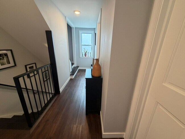 Building Photo - !!Fully Remodeled Row Home in the Heart of Lancaster City!!