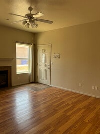 Building Photo - 4546 Hillsboro Loop
