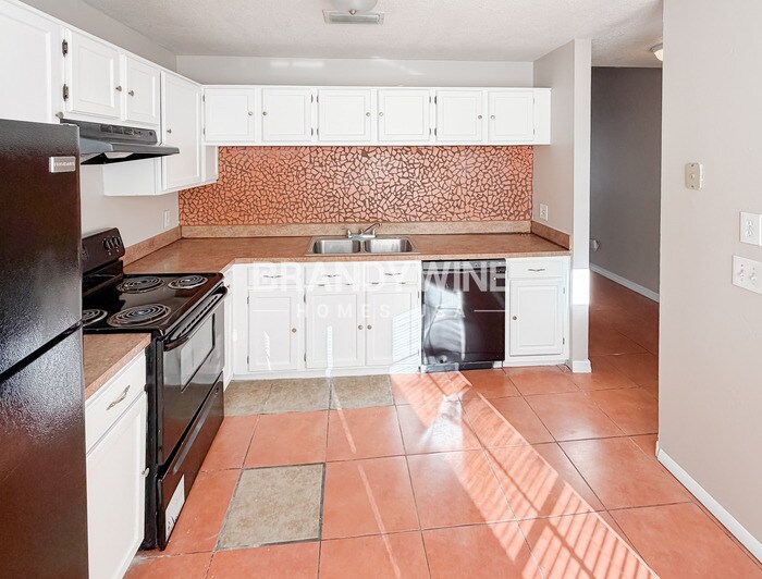 Building Photo - 7821 Farnsworth Ct