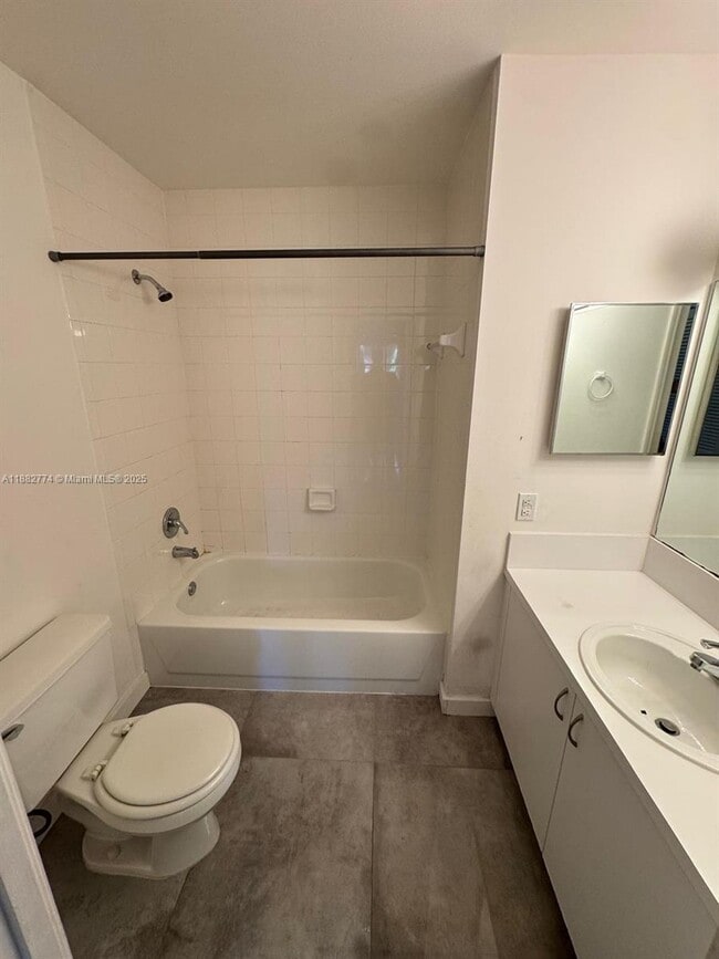 Building Photo - 12124 St.Andrews Pl