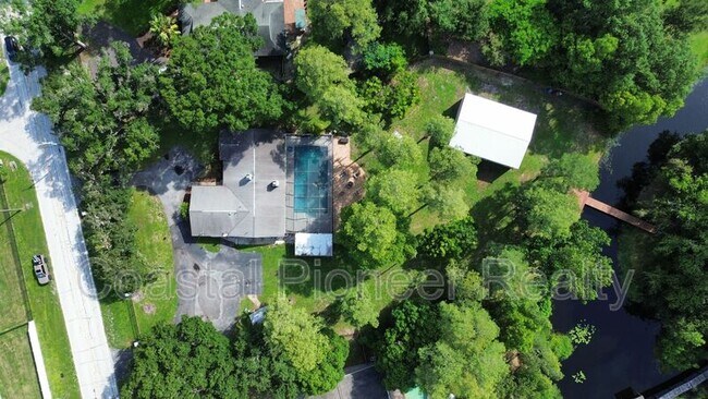 Building Photo - 18306 Crawley Rd