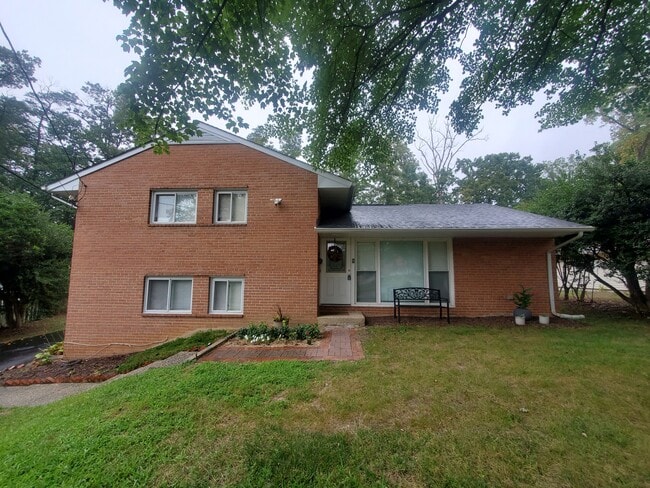 Building Photo - 7010 Leesville Blvd