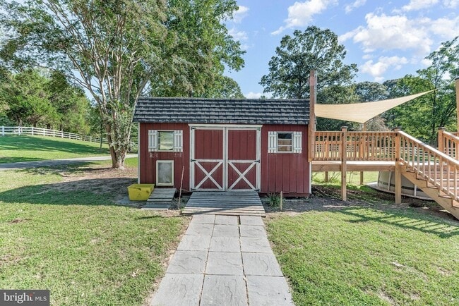 Building Photo - 1125 Hilendale Way