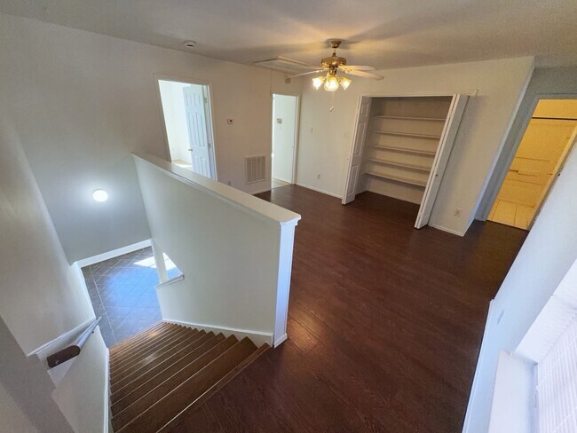 Building Photo - 6658 Sharpstown Green Cir