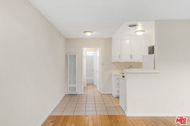 Building Photo - 2435 2nd St