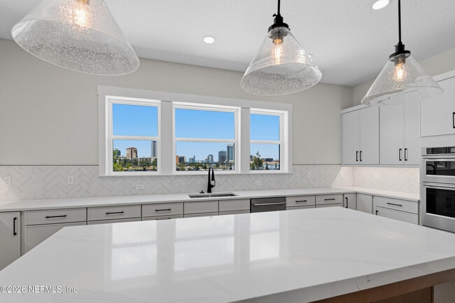 Building Photo - 2054 Prudential Dr