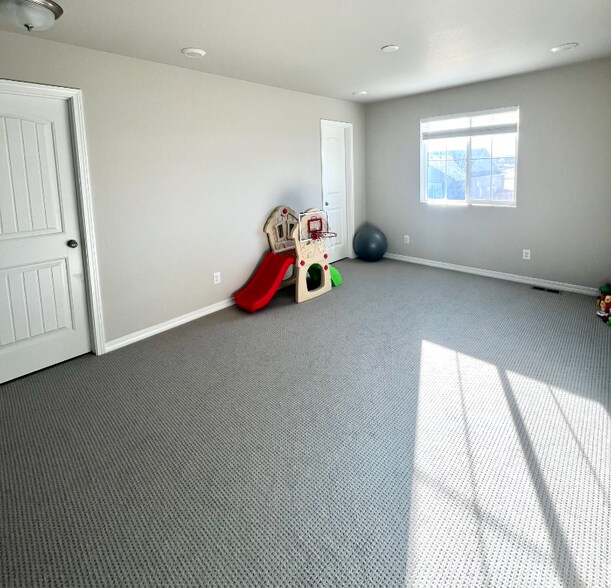 Building Photo - 10722 Rolling Mesa Dr