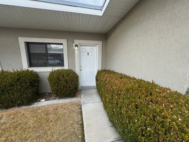 Building Photo - 1643 S State St