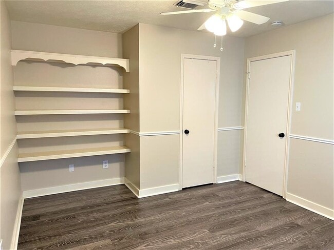 Building Photo - 15122 Red Cedar Cove Ln