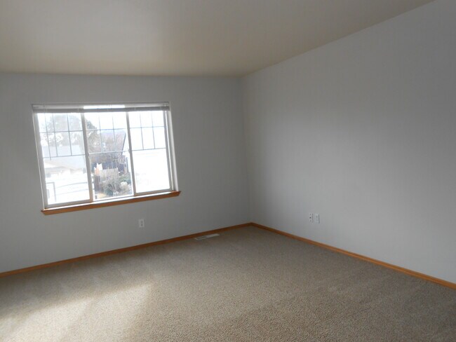 Building Photo - 20946 Lupine Ave