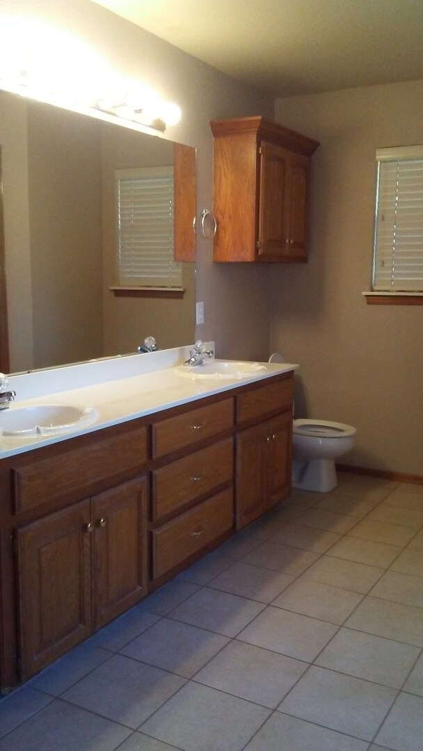 Building Photo - 3 bedroom 2 bath home in NW Norman