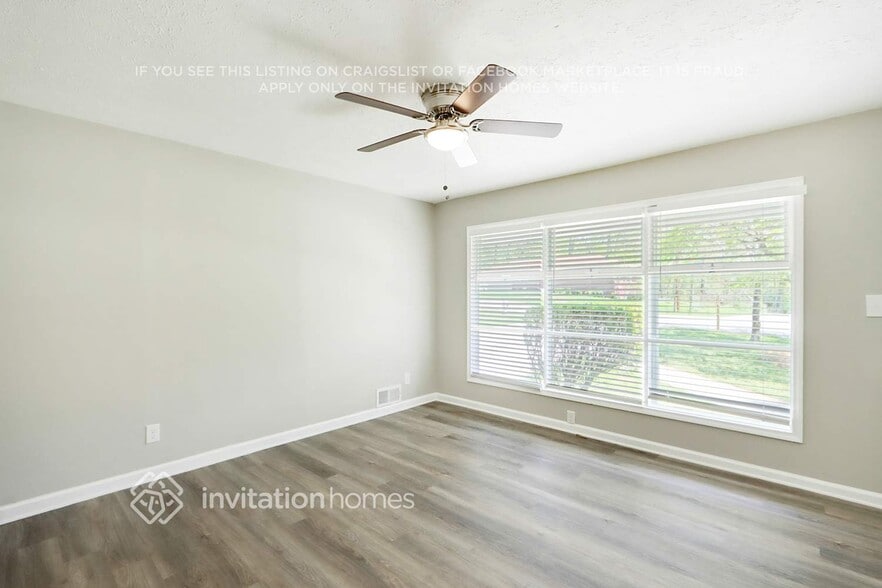 Building Photo - 4378 Chelou Dr